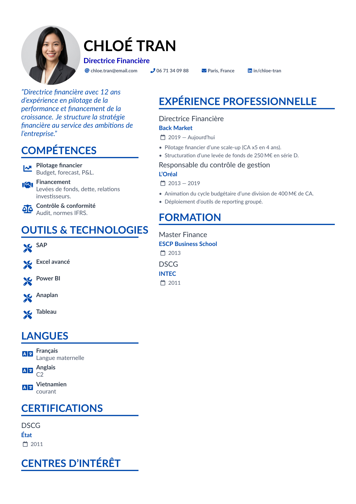 Aperçu du template de CV AltaCV Premium — deux colonnes avec photo latérale