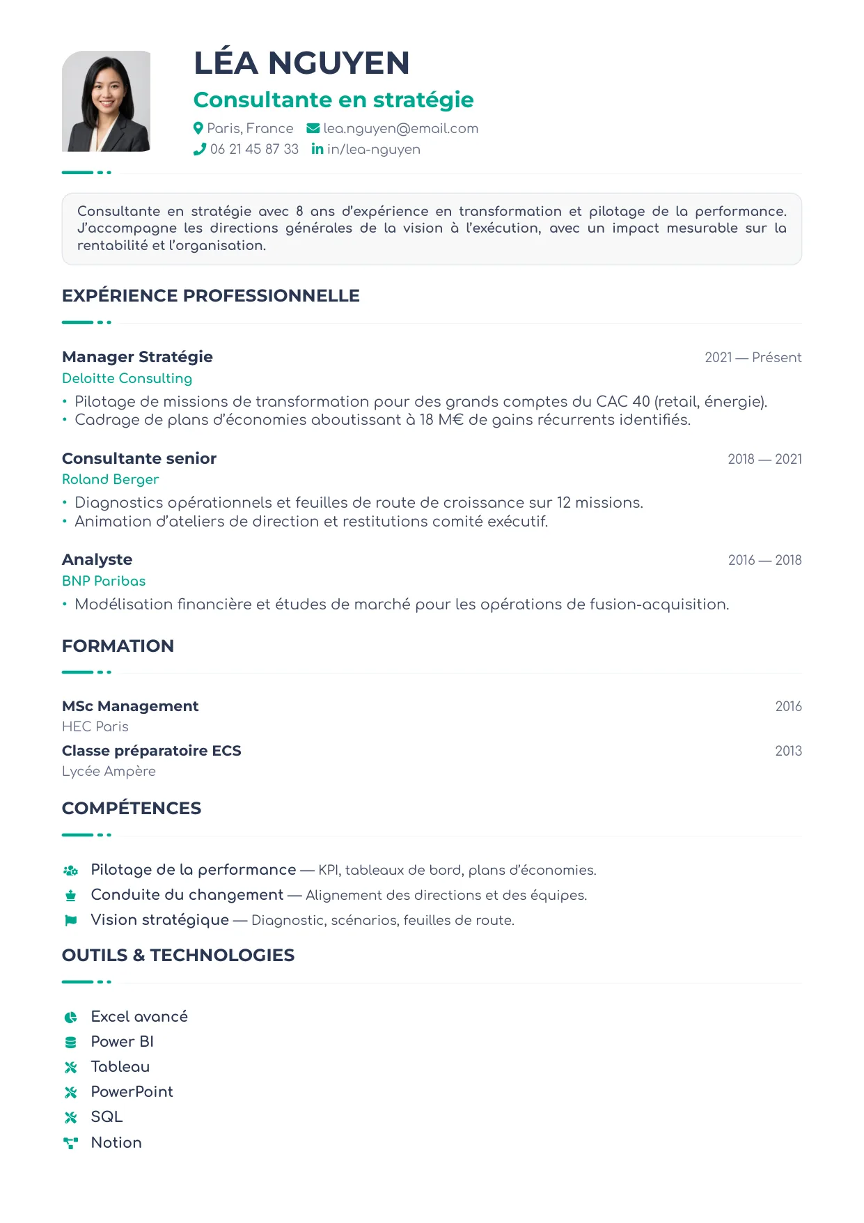 Aperçu du template de CV Moderne — mise en page premium mono-colonne aux couleurs de CVGator