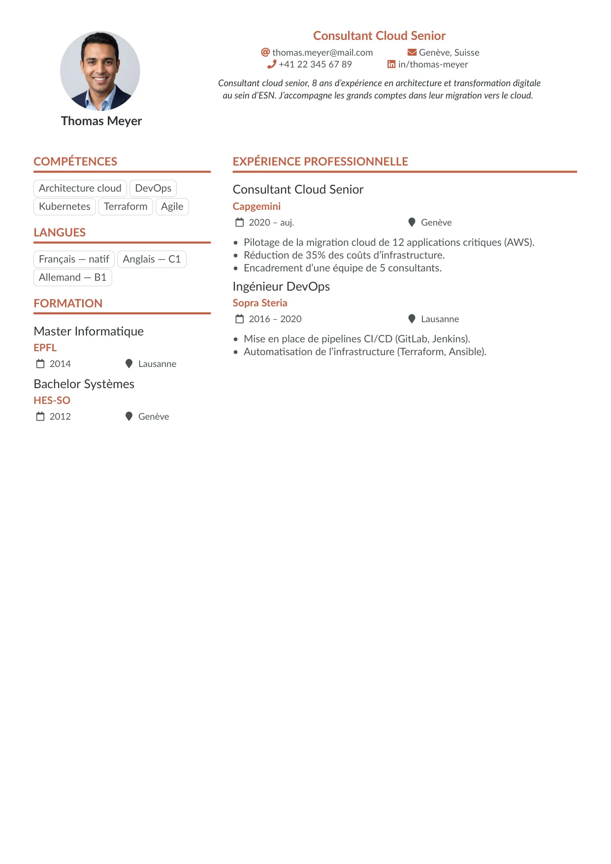 Aperçu du template de CV Consultant Terracotta — déclinaison terracotta de CV Consultant ESN
