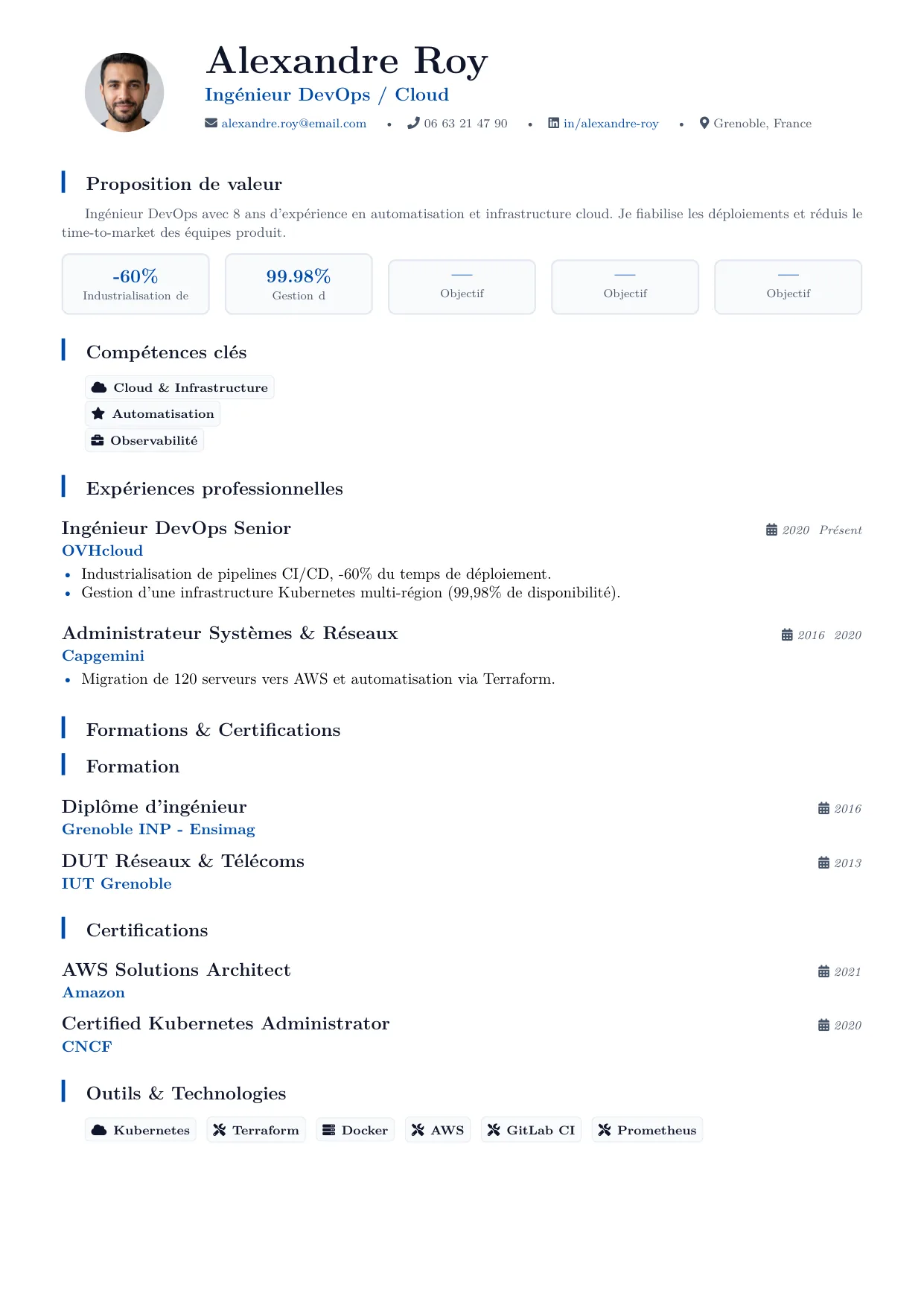 Aperçu du template de CV Informatique — sans photo avec encadrés KPI